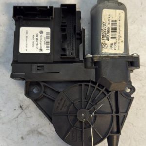 Moteur leve vitre avant droit VOLKSWAGEN TOURAN 1 PHASE 1 Diesel - Image 1