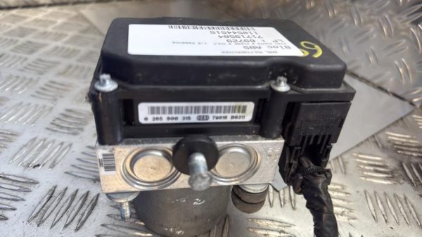 Bloc ABS (freins anti-blocage) FIAT PUNTO 2 PHASE 2 Essence - Image 1