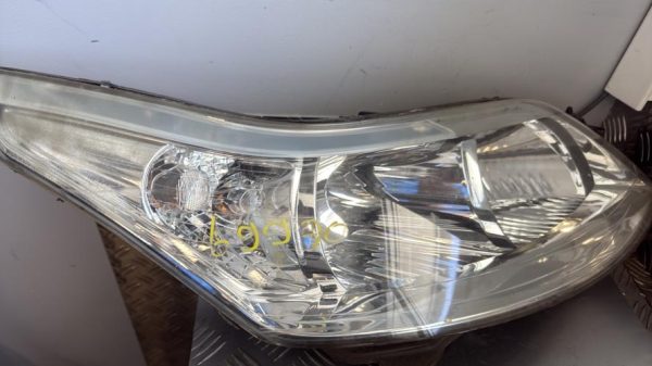 Optique avant principal droit (feux)(phare) CITROEN C4 1 PHASE 2 Diesel - Image 2
