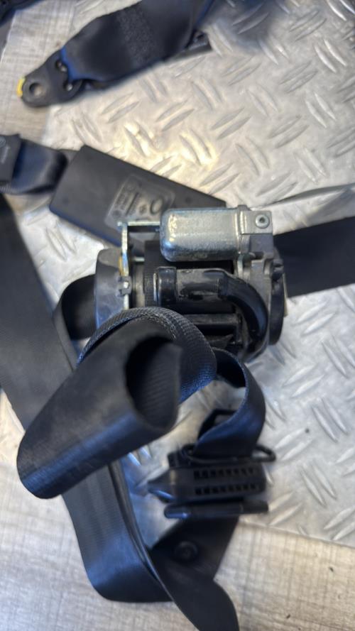 Ceinture avant droit RENAULT CLIO 4 PHASE 1 Essence - Image 3