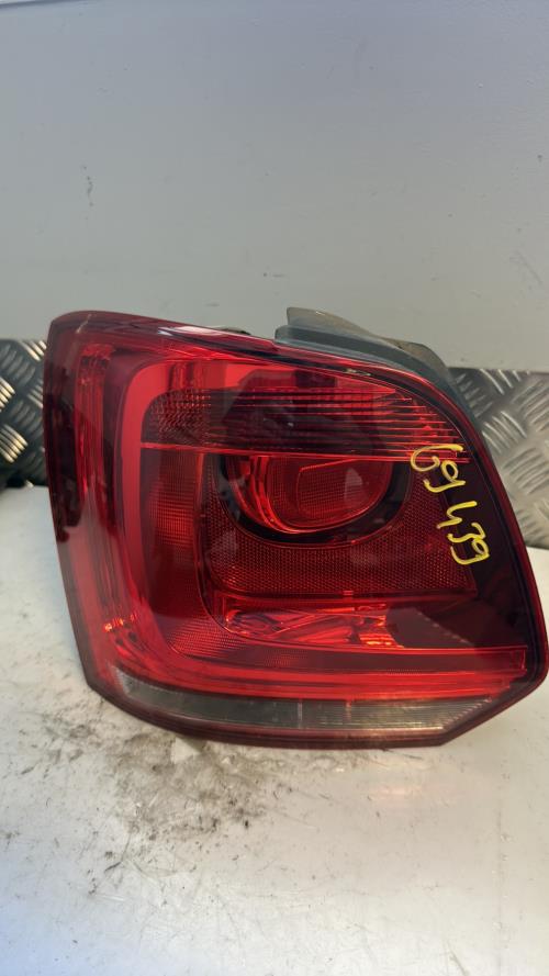 Feu arriere principal gauche (feux) VOLKSWAGEN POLO 5 PHASE 1 Diesel - Image 1