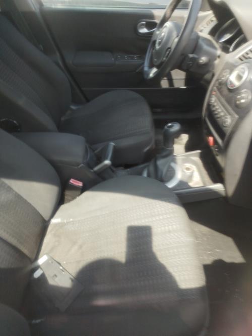 Pare boue avant gauche RENAULT MEGANE 2 PHASE 2 Essence - Image 7