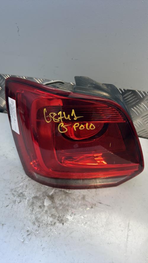 Feu arriere principal gauche (feux) VOLKSWAGEN POLO 5 PHASE 1 Diesel - Image 2