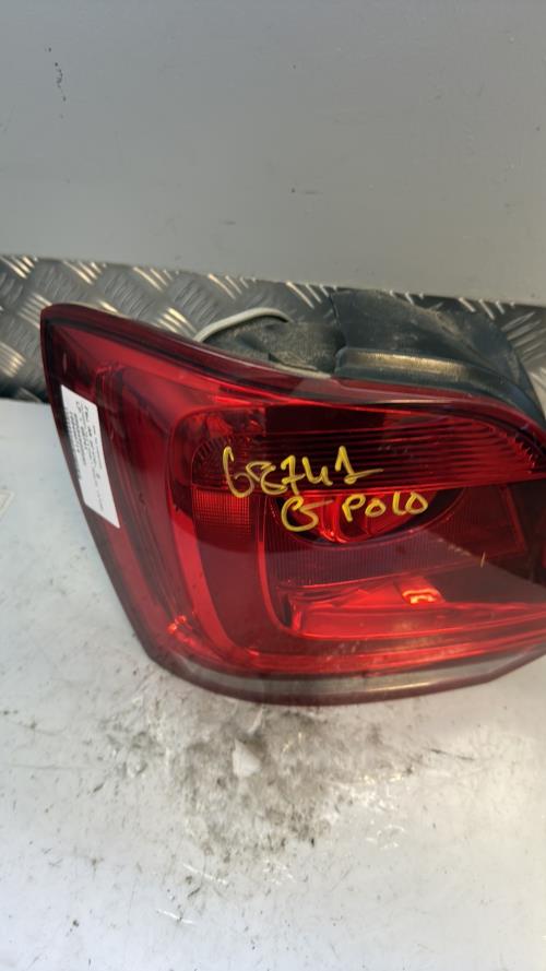 Feu arriere principal gauche (feux) VOLKSWAGEN POLO 5 PHASE 1 Diesel - Image 4