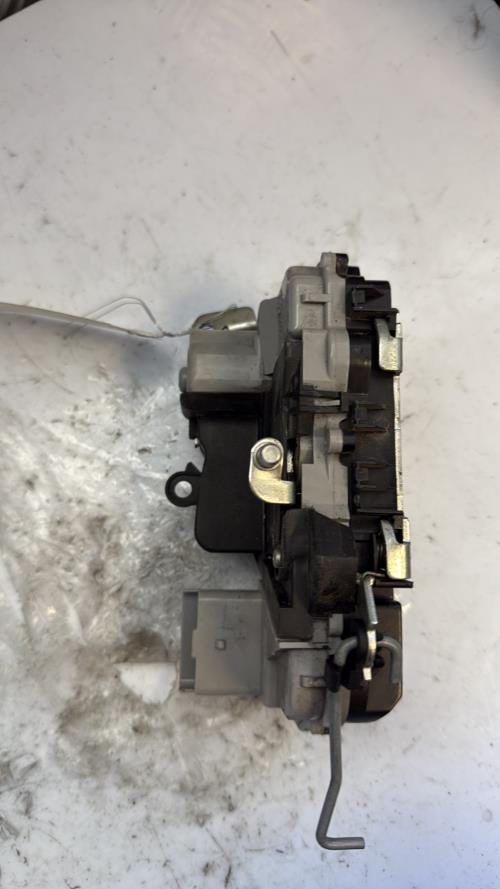 Serrure avant droit CITROEN XSARA PICASSO PHASE 2 Diesel - Image 5