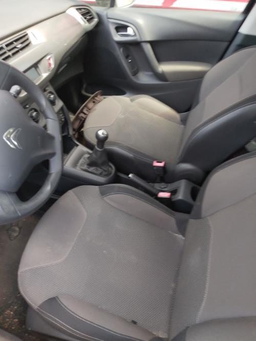 Porte avant droit CITROEN C3 2 PHASE 2 Essence - Image 9