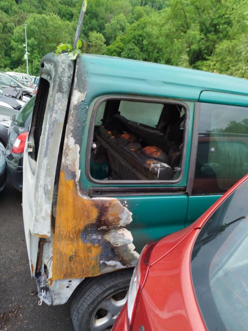 Optique avant principal droit (feux)(phare) PEUGEOT PARTNER 1 PHASE 2 Diesel - Image 7
