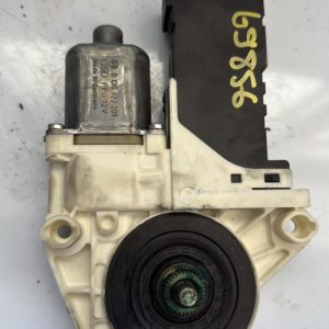 Moteur leve vitre avant droit PEUGEOT 407 PHASE 1 Diesel - Image 1