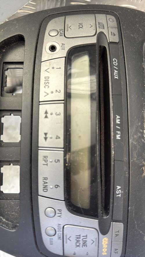Autoradio d'origine PEUGEOT 107 PHASE 1 Diesel - Image 1