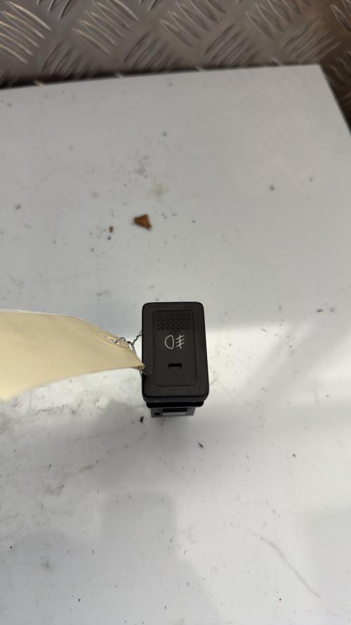 Bouton/Interrupteur SUZUKI SWIFT 3 Essence - Image 1