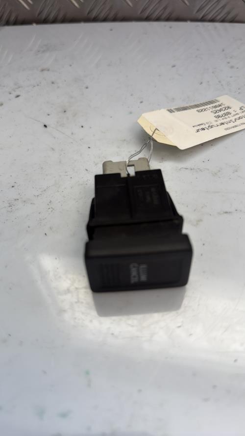 Bouton/Interrupteur SUZUKI SWIFT 3 Essence - Image 1