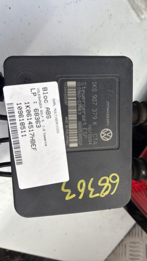 Bloc ABS (freins anti-blocage) VOLKSWAGEN GOLF 5 Essence - Image 3