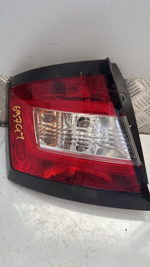 Feu arriere principal gauche (feux) SKODA FABIA 3 PHASE 2 Essence - Image 1