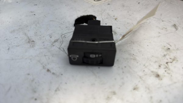 Commande de reglage hauteur de phare PEUGEOT 5008 1 PHASE 2 Diesel - Image 1