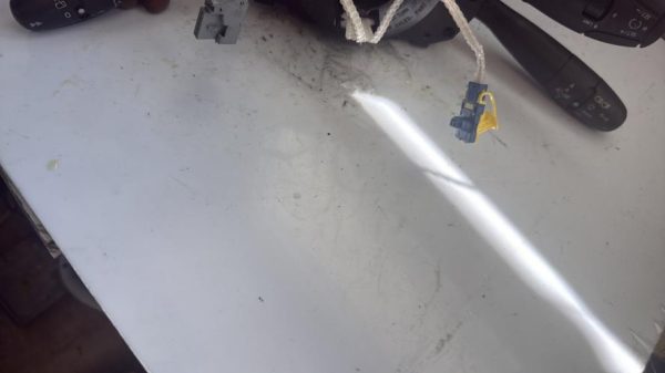 Com (Bloc Contacteur Tournant+Commodo Essuie Glace+Commodo Phare) PEUGEOT 308 1 SW PHASE 2 BREAK Diesel - Image 3