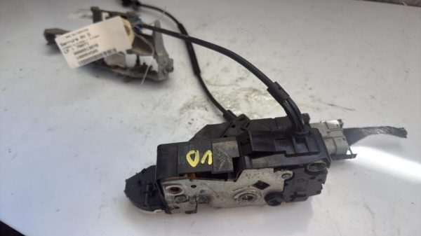 Serrure avant droit CITROEN C4 PICASSO 1 Diesel - Image 3