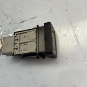 Bouton/Interrupteur SUZUKI SWIFT 3 Diesel - Image 1