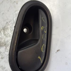 Poignee interieur avant gauche DACIA SANDERO 2 PHASE 1 Essence - Image 1