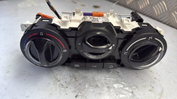 Commande chauffage PEUGEOT 208 1 PHASE 1 Essence - Image 2