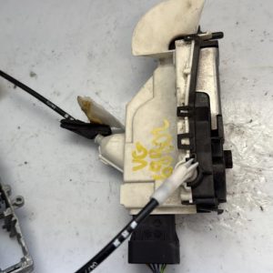 Serrure avant gauche PEUGEOT 308 1 SW PHASE 2 BREAK Diesel - Image 1