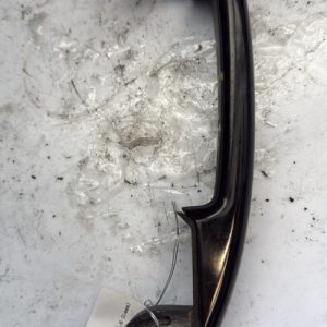 Poignee porte avant droit PEUGEOT 308 1 SW PHASE 2 BREAK Diesel - Image 1