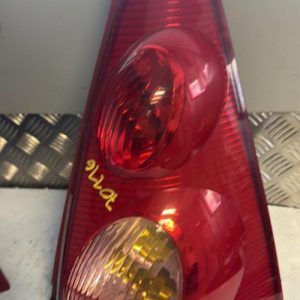 Feu arriere principal droit (feux) PEUGEOT 107 PHASE 1 Diesel - Image 1