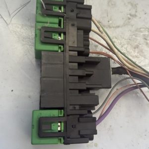 Porte fusible CITROEN C4 PICASSO 1 Diesel - Image 1