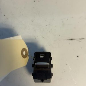 Interrupteur de leve vitre avant droit FORD PUMA 2 Essence/Hybride - Image 1