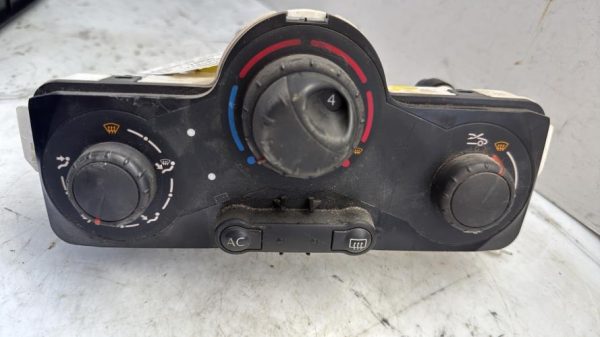 Commande chauffage RENAULT CLIO 3 PHASE 1 Essence - Image 3