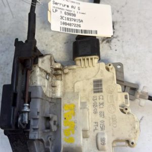Serrure avant gauche VOLKSWAGEN PASSAT 5 Diesel - Image 1