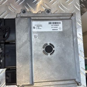 Calculateur moteur RENAULT CLIO 4 PHASE 2 Essence - Image 1