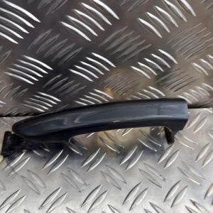 Poignee porte arriere gauche VOLKSWAGEN PASSAT 5 Diesel - Image 1