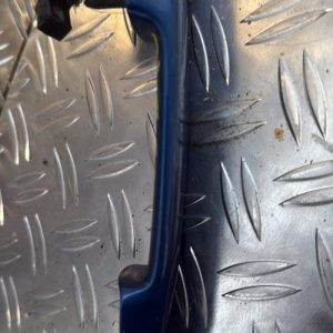 Poignee porte avant gauche TOYOTA YARIS 2 PHASE 1 Essence - Image 1