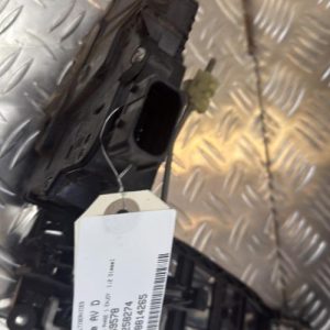 Serrure avant droit OPEL CORSA D PHASE 1 Diesel - Image 1