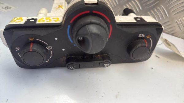 Commande chauffage RENAULT CLIO 3 PHASE 2 Diesel - Image 1