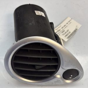 Aerateur tableau de bord avant gauche RENAULT CLIO 3 PHASE 2 Diesel - Image 1