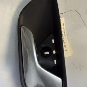 Poignee interieur avant droit FORD PUMA 2 Essence/Hybride - Image 1