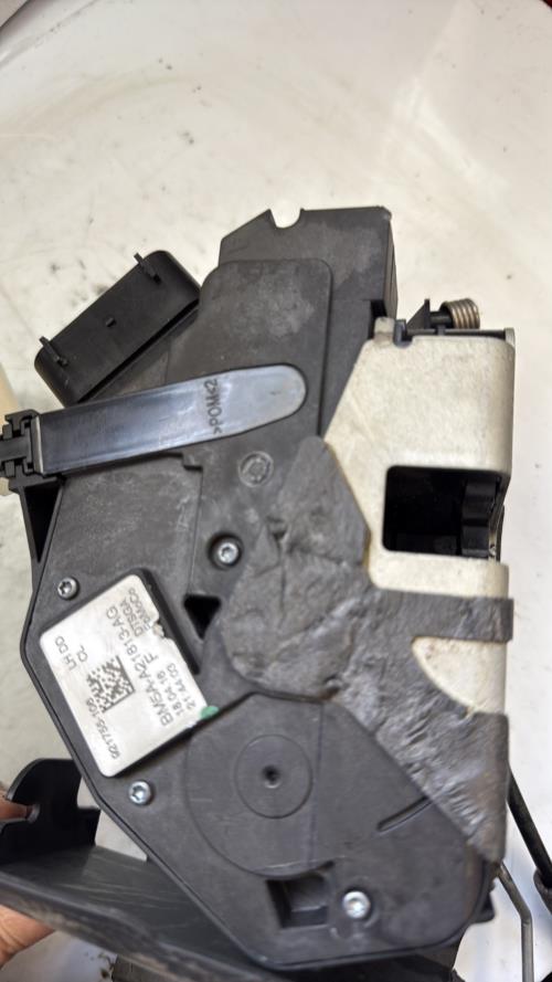 Serrure avant gauche FORD FOCUS 3 PHASE 2 Diesel - Image 4