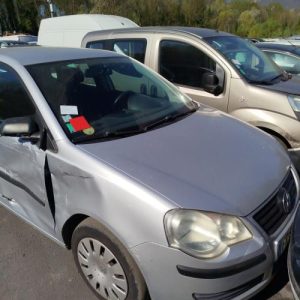Pare boue avant gauche VOLKSWAGEN POLO 4 PHASE 2 Diesel - Image 1