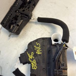 Serrure avant gauche RENAULT CLIO 4 PHASE 2 Essence - Image 1