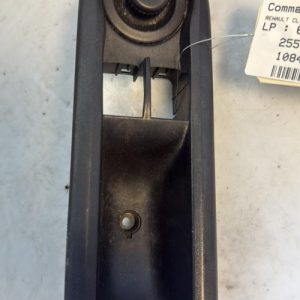 Commande retroviseurs RENAULT CLIO 3 PHASE 2 Diesel - Image 1