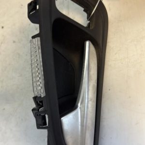 Poignee interieur avant gauche FORD FOCUS 3 PHASE 2 Diesel - Image 1