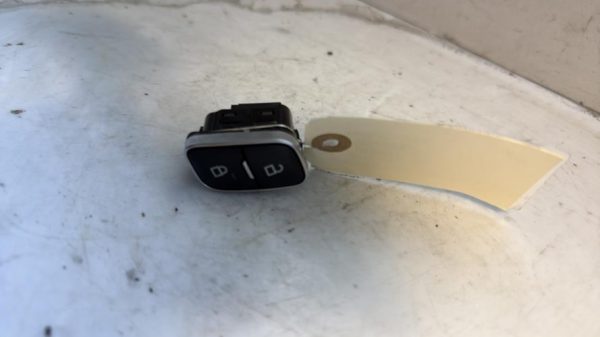 Interrupteur de leve vitre avant droit FORD FOCUS 3 PHASE 2 Diesel - Image 1