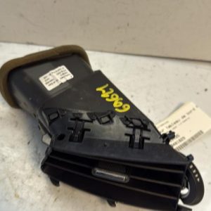 Aerateur tableau de bord avant droit OPEL ASTRA J PHASE 2 Essence - Image 1
