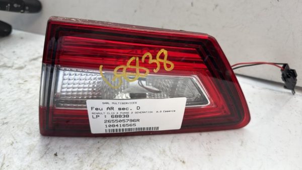 Feu arriere secondaire droit (feux) RENAULT CLIO 4 PHASE 2 Essence - Image 1