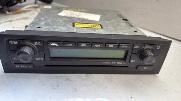 Autoradio d'origine AUDI A3 2 PHASE 1 Essence - Image 3