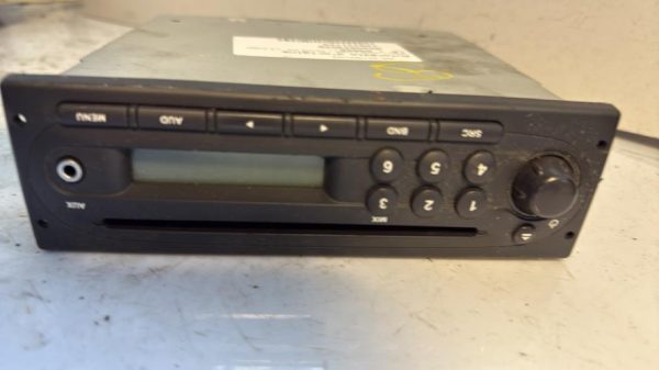 Autoradio d'origine RENAULT TWINGO 2 PHASE 1 Diesel - Image 1