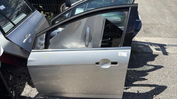 Porte avant gauche FORD FOCUS 3 PHASE 2 Diesel - Image 1