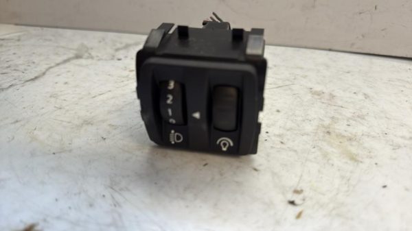 Commande de reglage hauteur de phare RENAULT MEGANE 3 PHASE 3 Diesel - Image 2