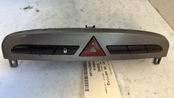 Bouton de warning PEUGEOT 308 1 PHASE 1 Diesel - Image 2